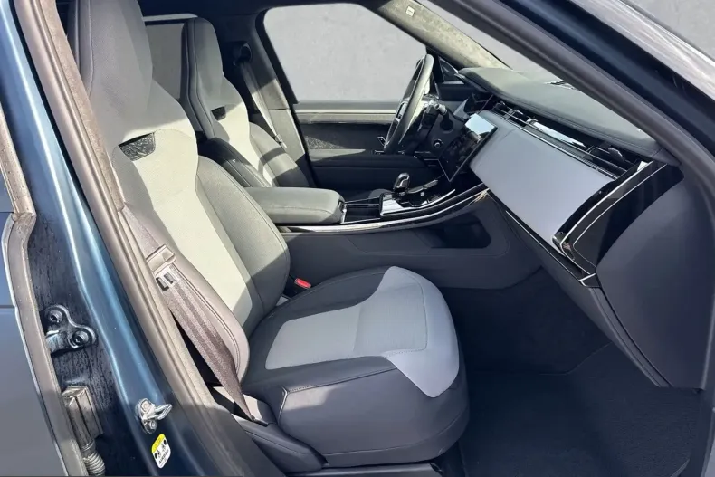 Land Rover Range Rover Sport din 2025 cu 12.822 km - oferta LAN222173 - foto 3