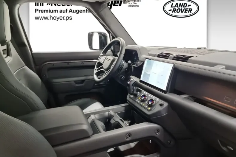 Land Rover Defender din 2025 cu 13.990 km - oferta LAN222176 - foto 4