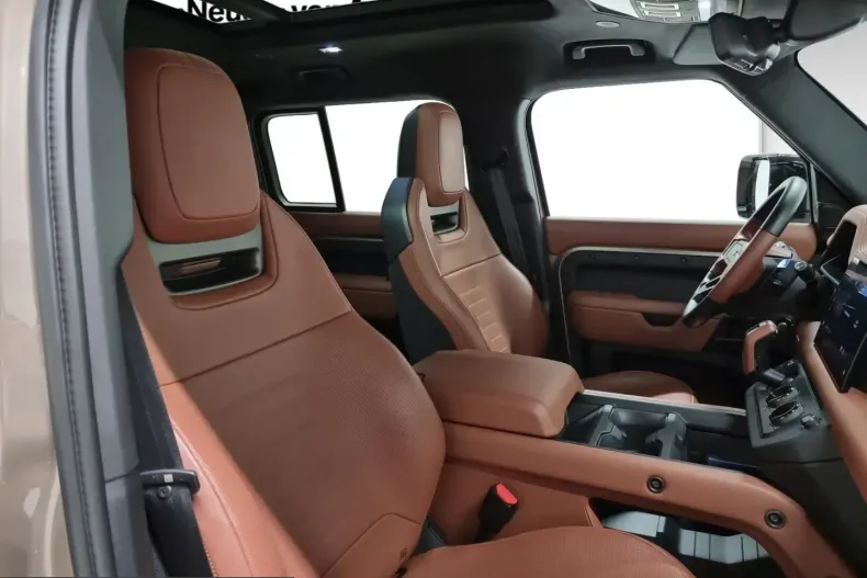 Land Rover Defender din 2025 cu 21.200 km - oferta LAN222177 - foto 6