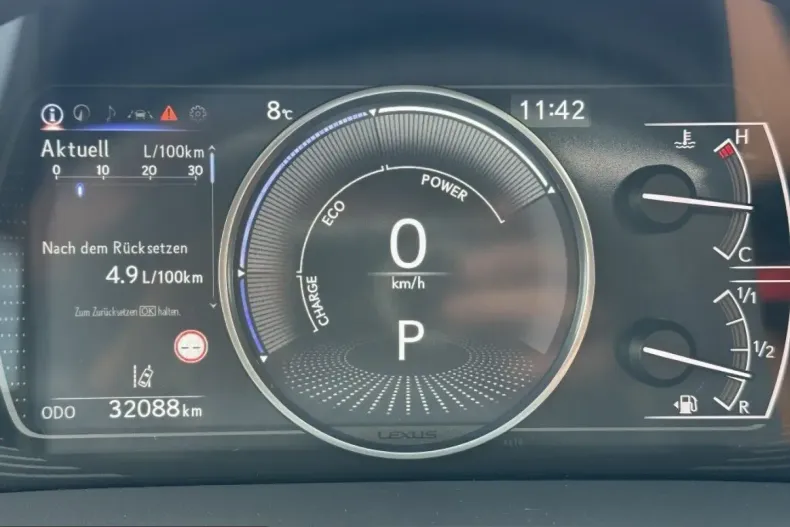 Lexus ES 300 din 2025 cu 32.088 km - oferta LEX222180 - foto 15