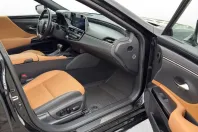 Lexus ES 300 din 2025 cu 32.088 km - oferta LEX222180 - foto 25