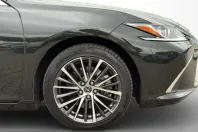 Lexus ES 300 din 2025 cu 32.088 km - oferta LEX222180 - foto 34