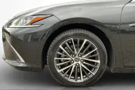 Lexus ES 300 din 2025 cu 32.088 km - oferta LEX222180 - foto 35