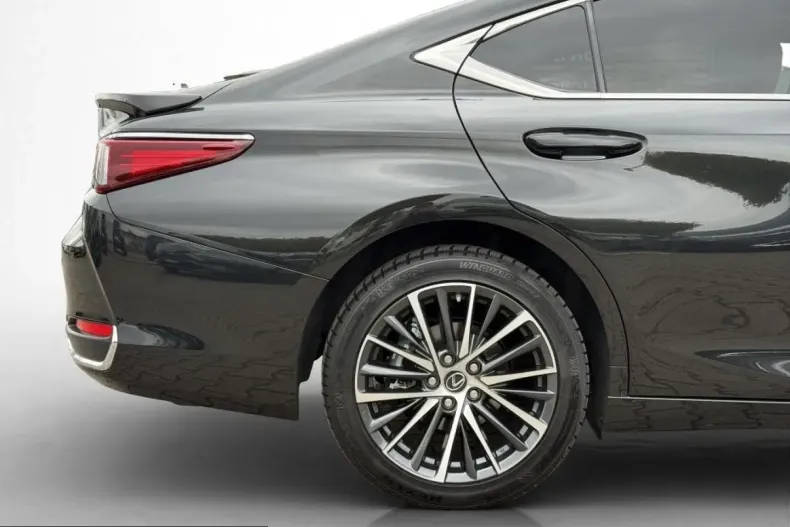 Lexus ES 300 din 2025 cu 32.088 km - oferta LEX222180 - foto 37