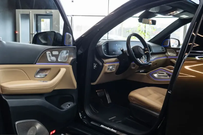 Mercedes-Benz GLS 450 (Clasa GLS) din 2025 cu 21.500 km - oferta MER222183 - foto 4