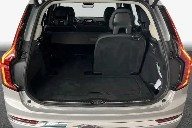 Volvo XC90 din 2025 cu 10.343 km - oferta VOL222184 - foto 9