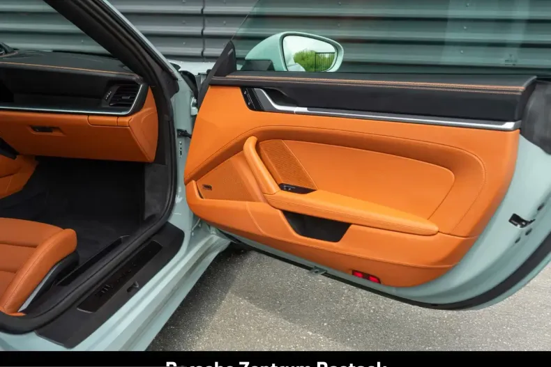 Porsche 992 din 2025 cu 1.460 km - oferta POR222192 - foto 31