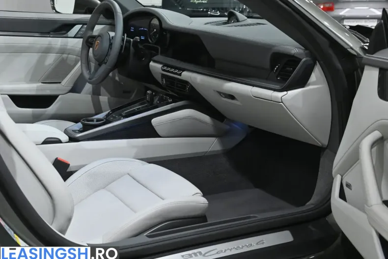 Porsche 992 din 2023 cu 18.813 km - oferta POR222196 - foto 4