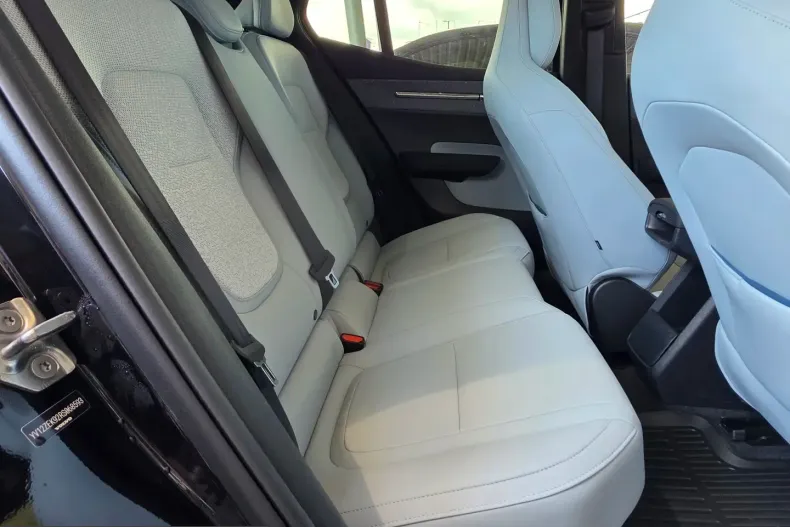 Volvo EX30 din 2025 cu 12.925 km - oferta VOL222209 - foto 36