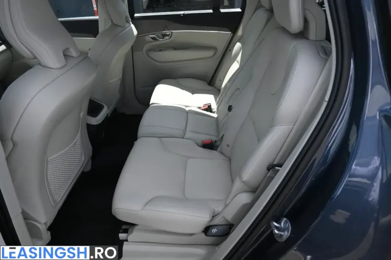 Volvo XC90 din 2023 cu 37.800 km - oferta VOL222216 - foto 14