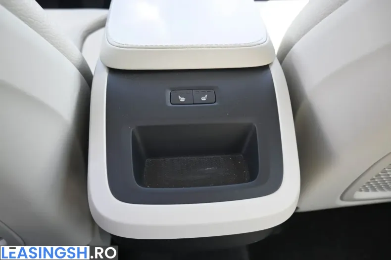 Volvo XC90 din 2023 cu 37.800 km - oferta VOL222216 - foto 16