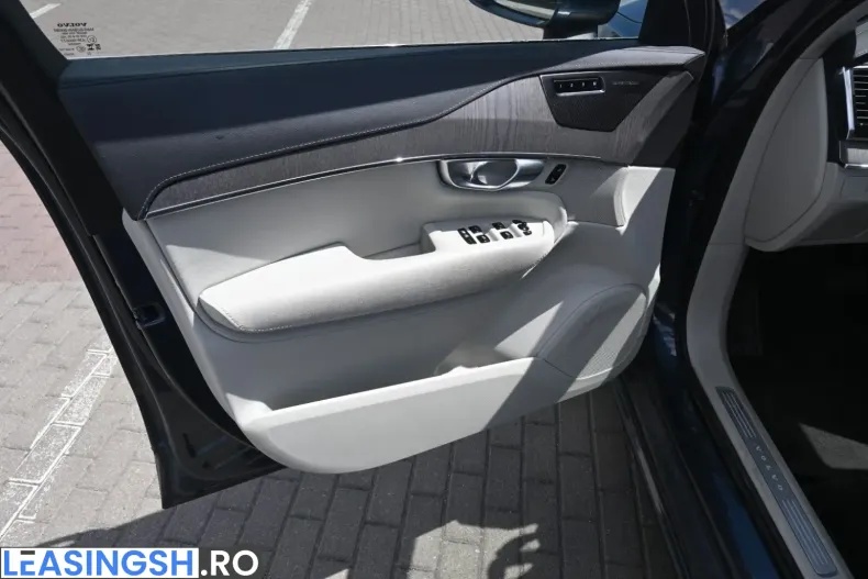 Volvo XC90 din 2023 cu 37.800 km - oferta VOL222216 - foto 18
