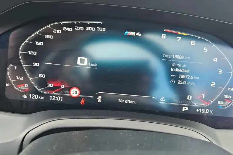 BMW M4 (Seria 4) din 2023 cu 18.800 km - oferta BMW222218 - foto 11
