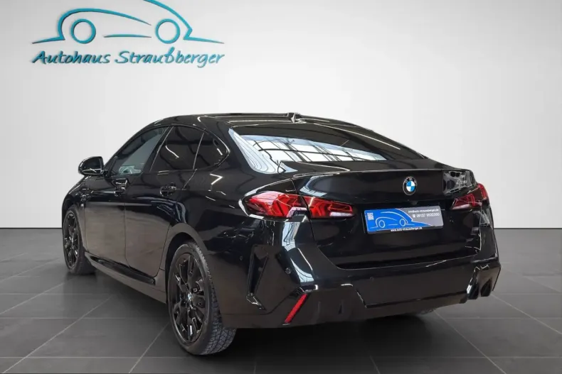 BMW 220i (Seria 2) din 2025 cu 25.900 km - oferta BMW222219 - foto 4