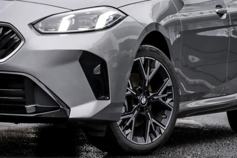 BMW 220d (Seria 2) din 2025 cu 15.395 km - oferta BMW222222 - foto 5