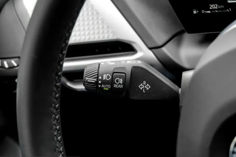 BMW 220d (Seria 2) din 2025 cu 15.395 km - oferta BMW222222 - foto 15