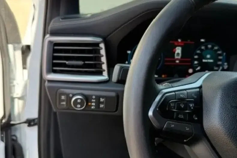 Volkswagen Amarok din 2024 cu 19.958 km - oferta VOL222226 - foto 8