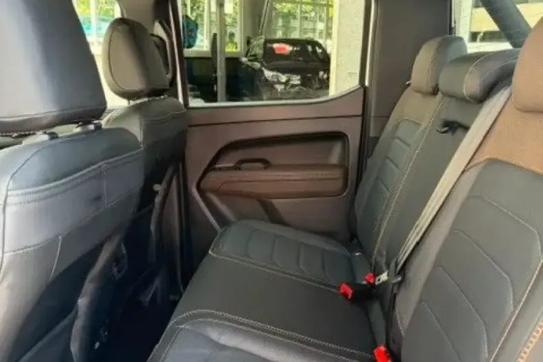 Volkswagen Amarok din 2024 cu 19.958 km - oferta VOL222226 - foto 12