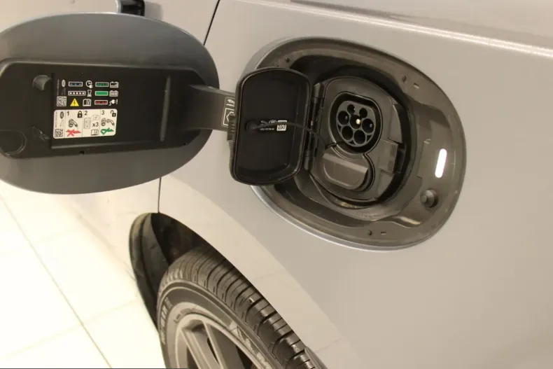 Land Rover Range Rover Velar din 2025 cu 13.500 km - oferta LAN222231 - foto 21