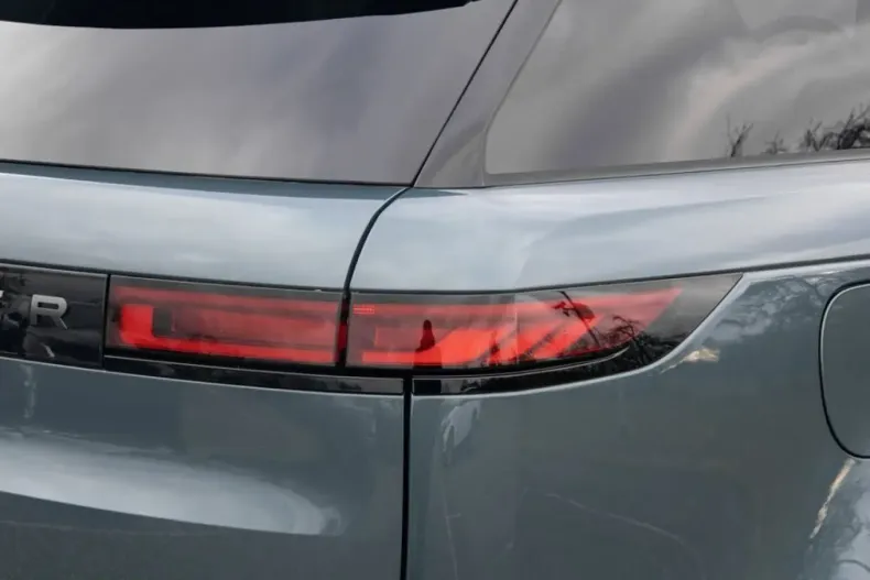 Land Rover Range Rover Sport din 2024 cu 46.039 km - oferta LAN222238 - foto 16