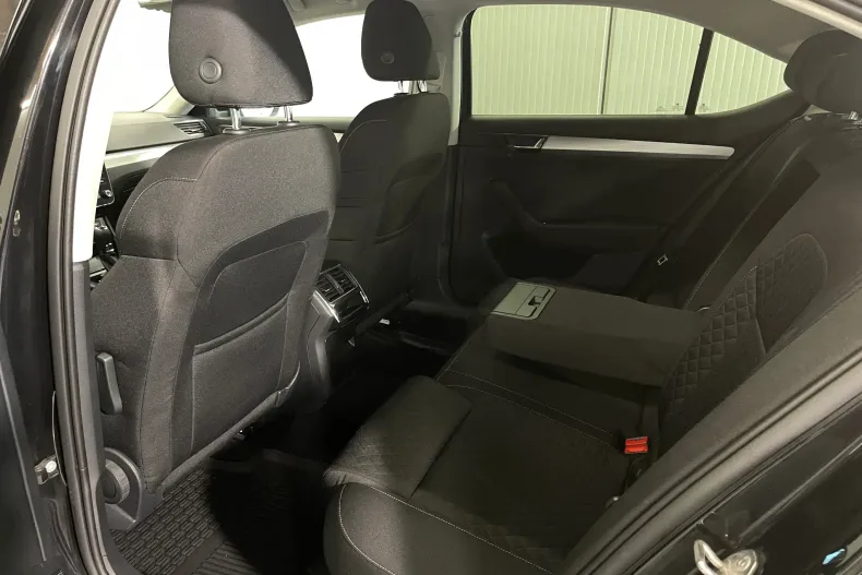 Skoda Superb din 2021 cu 129.588 km - oferta SKO222250 - foto 11
