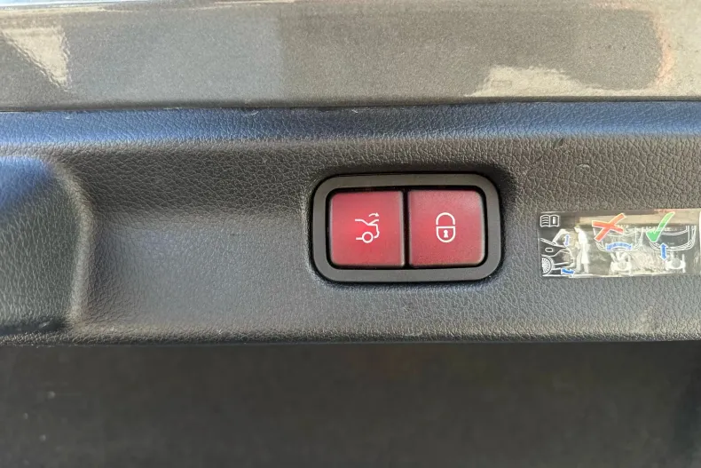 Mercedes-Benz EQE din 2023 cu 75.277 km - oferta MER222252 - foto 23