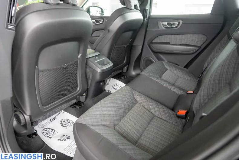 Volvo XC60 din 2023 cu 70.900 km - oferta VOL222259 - foto 21