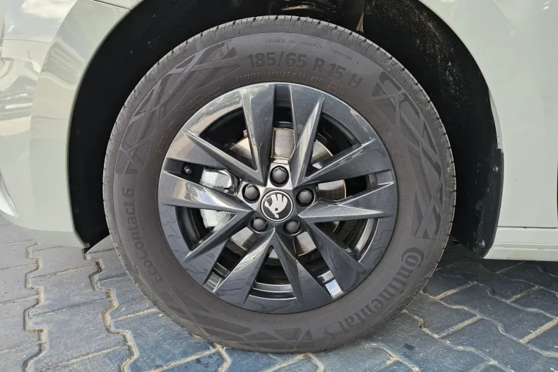 Skoda Fabia din 2026 cu 1.387 km - oferta SKO222272 - foto 4