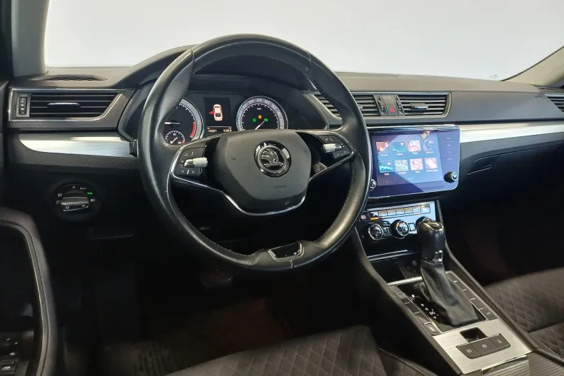 Skoda Superb din 2020 cu 133.420 km - oferta SKO222274 - foto 7