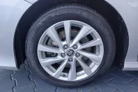 Toyota Camry din 2022 cu 23.879 km - oferta TOY222276 - foto 4