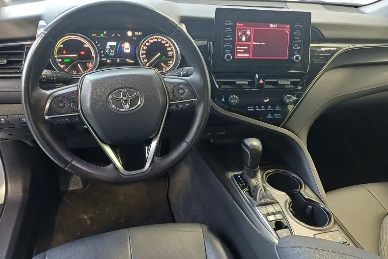 Toyota Camry din 2022 cu 23.879 km - oferta TOY222276 - foto 6