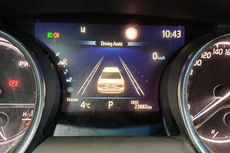 Toyota Camry din 2022 cu 23.879 km - oferta TOY222276 - foto 14