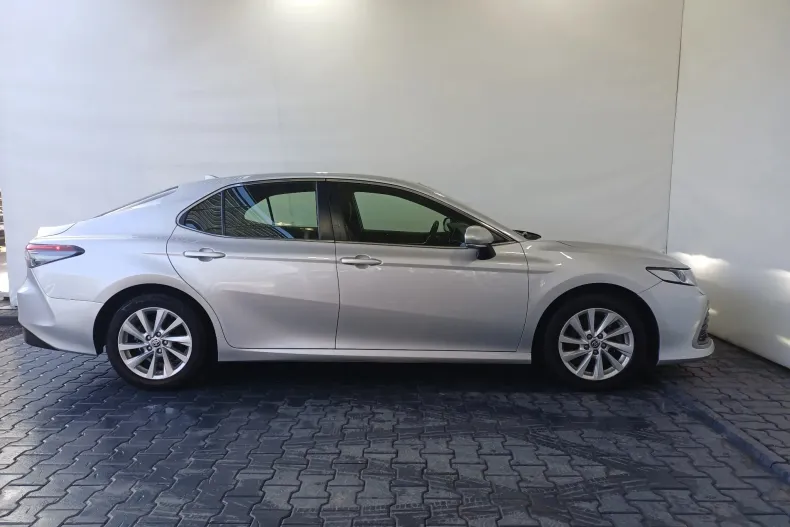 Toyota Camry din 2022 cu 23.879 km - oferta TOY222276 - foto 29