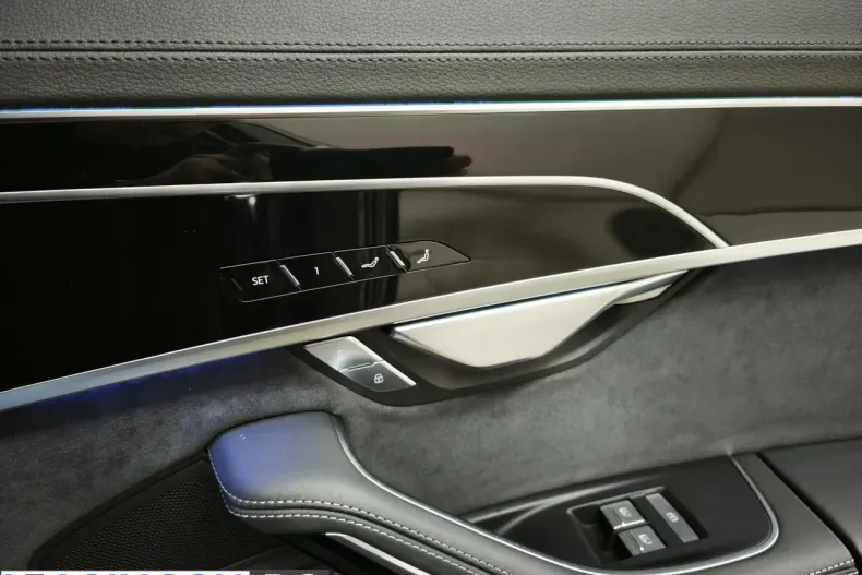 Audi A8 din 2023 cu 99.300 km - oferta AUD222278 - foto 18