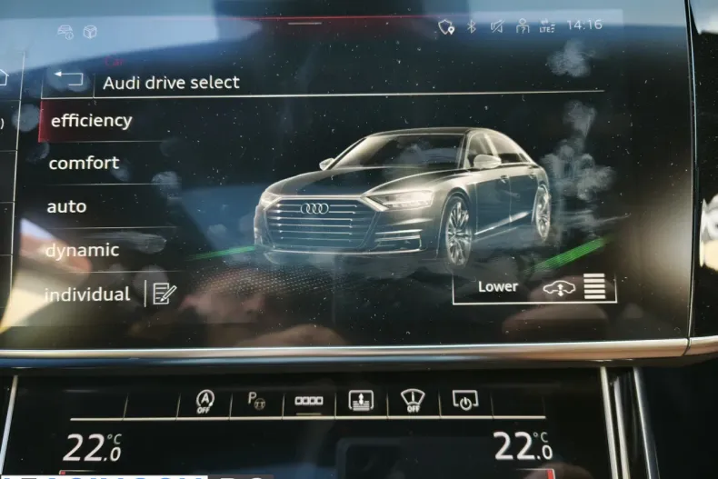 Audi A8 din 2023 cu 99.300 km - oferta AUD222278 - foto 30