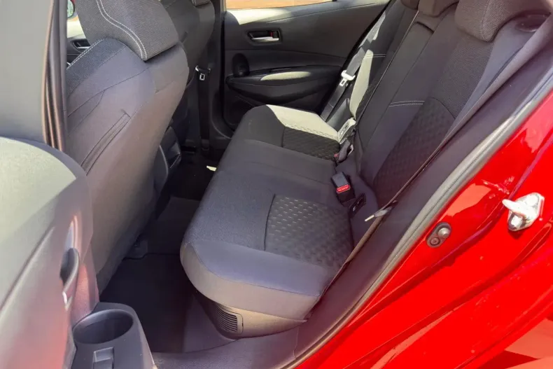 Toyota Corolla din 2026 cu 2.803 km - oferta TOY222281 - foto 10