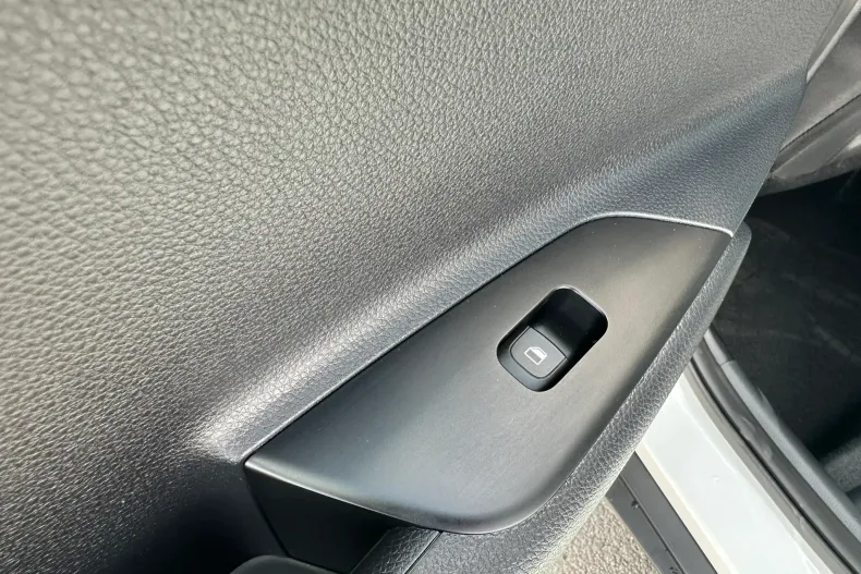 Kia Stonic din 2025 cu 1 km - oferta KIA222292 - foto 17