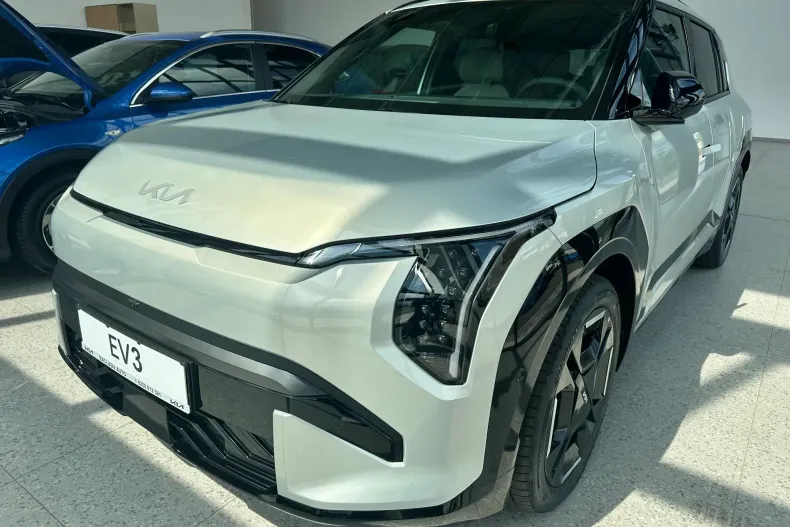 Kia EV3 din 2025 cu 1 km - oferta KIA222297 - foto 1
