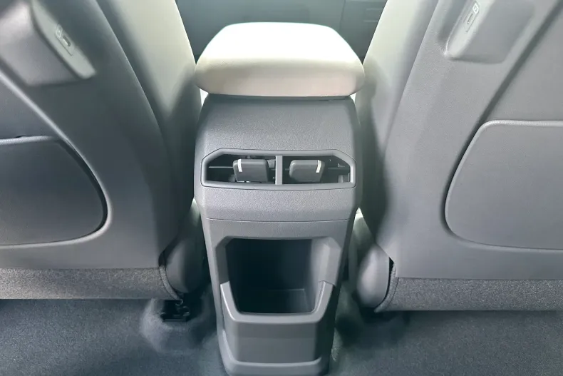 Kia EV3 din 2025 cu 1 km - oferta KIA222297 - foto 17