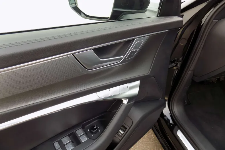 Audi A6 Limuzina din 2023 cu 47.360 km - oferta AUD222305 - foto 12