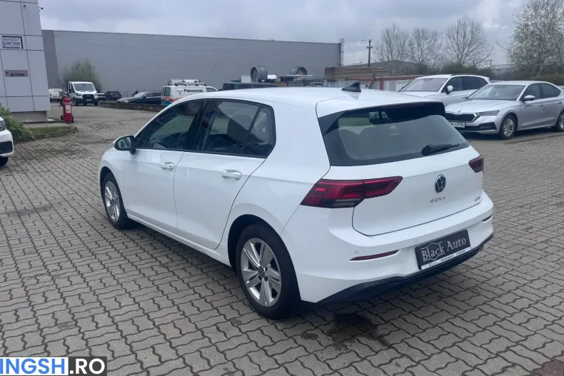 Volkswagen Golf din 2023 cu 68.869 km - oferta VOL222313 - foto 4