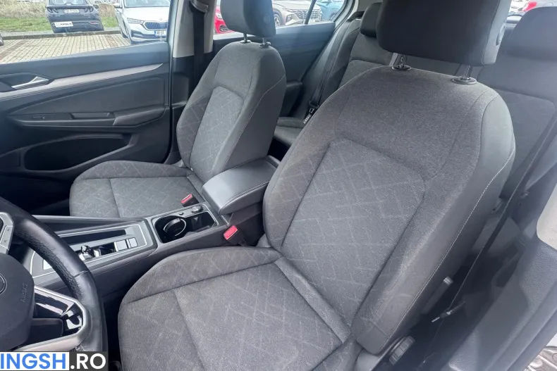 Volkswagen Golf din 2023 cu 68.869 km - oferta VOL222313 - foto 12