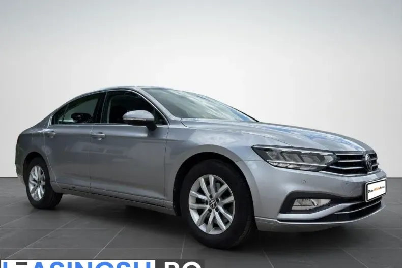 Volkswagen Passat din 2021 cu 32.066 km - oferta VOL222316 - foto 3