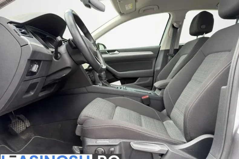 Volkswagen Passat din 2021 cu 32.066 km - oferta VOL222316 - foto 11