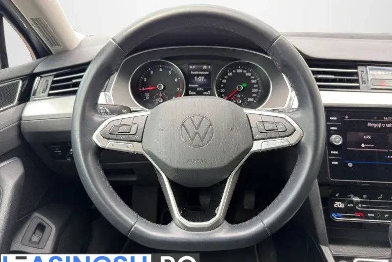 Volkswagen Passat din 2021 cu 32.066 km - oferta VOL222316 - foto 16