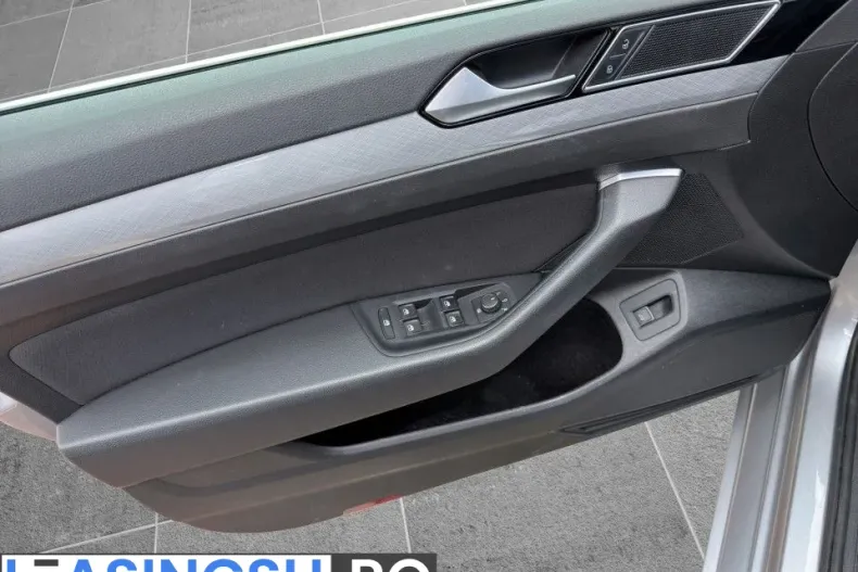 Volkswagen Passat din 2021 cu 32.066 km - oferta VOL222316 - foto 20