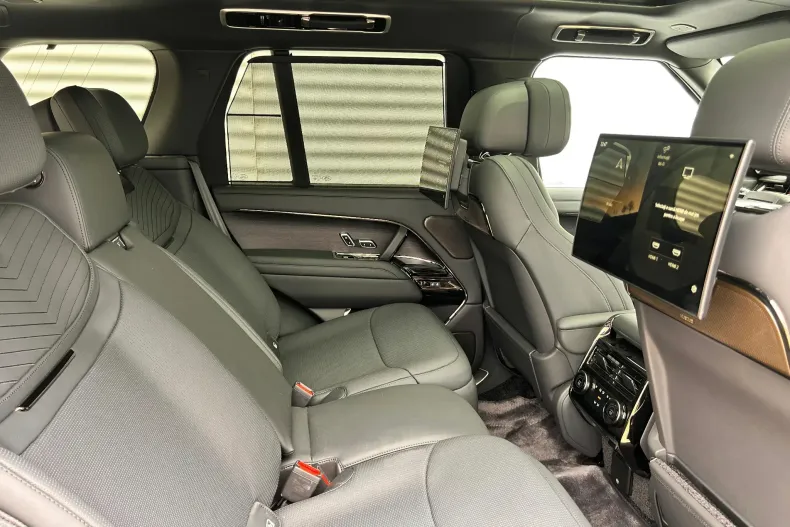 Land Rover Range Rover din 2026 cu 1 km - oferta LAN222329 - foto 9