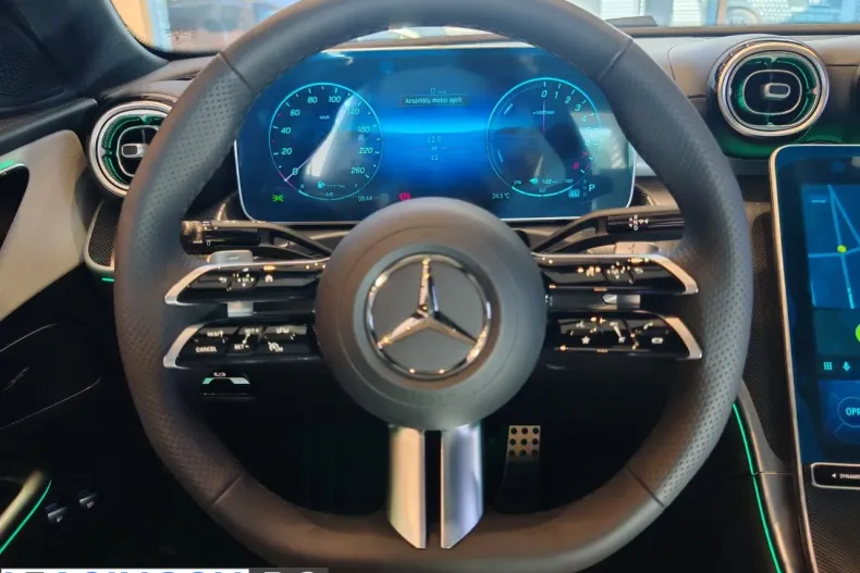 Mercedes-Benz C 300 (Clasa C) din 2026 cu 1 km - oferta MER222337 - foto 10
