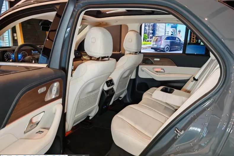 Mercedes-Benz GLE (Clasa GLE) din 2026 cu 1 km - oferta MER222341 - foto 8