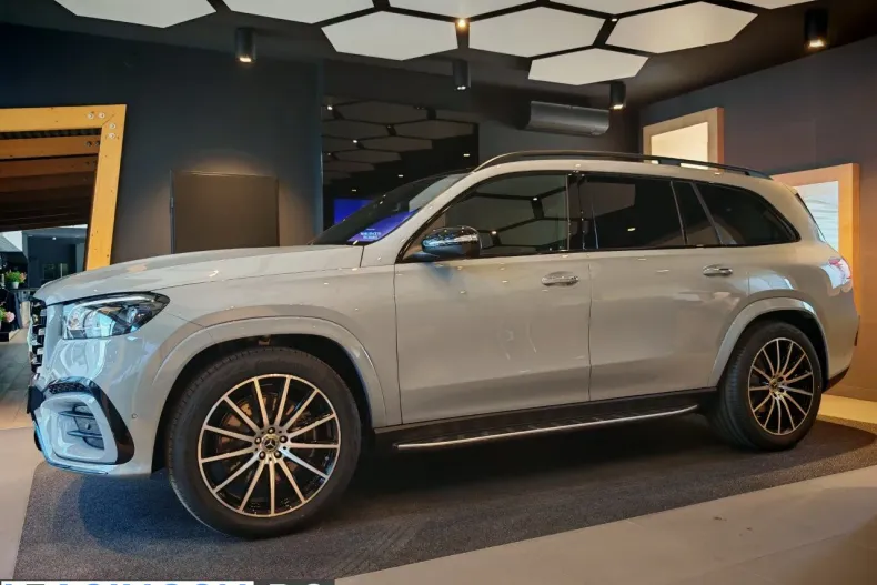 Mercedes-Benz GLS (Clasa GLS) din 2025 cu 1 km - oferta MER222345 - foto 9